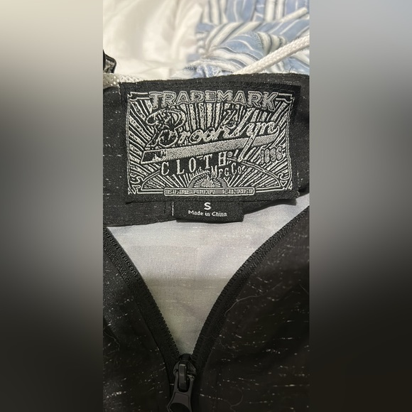 World wide pull over jacket - Picture 5 of 7